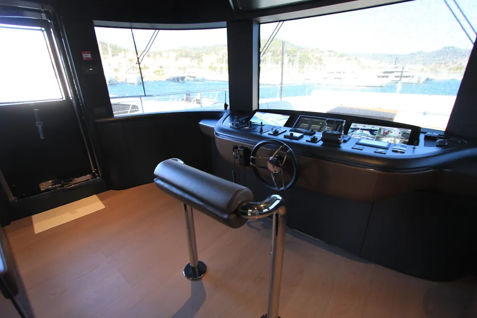 Y, 2025 Benetti Oasis 34M, photo 61