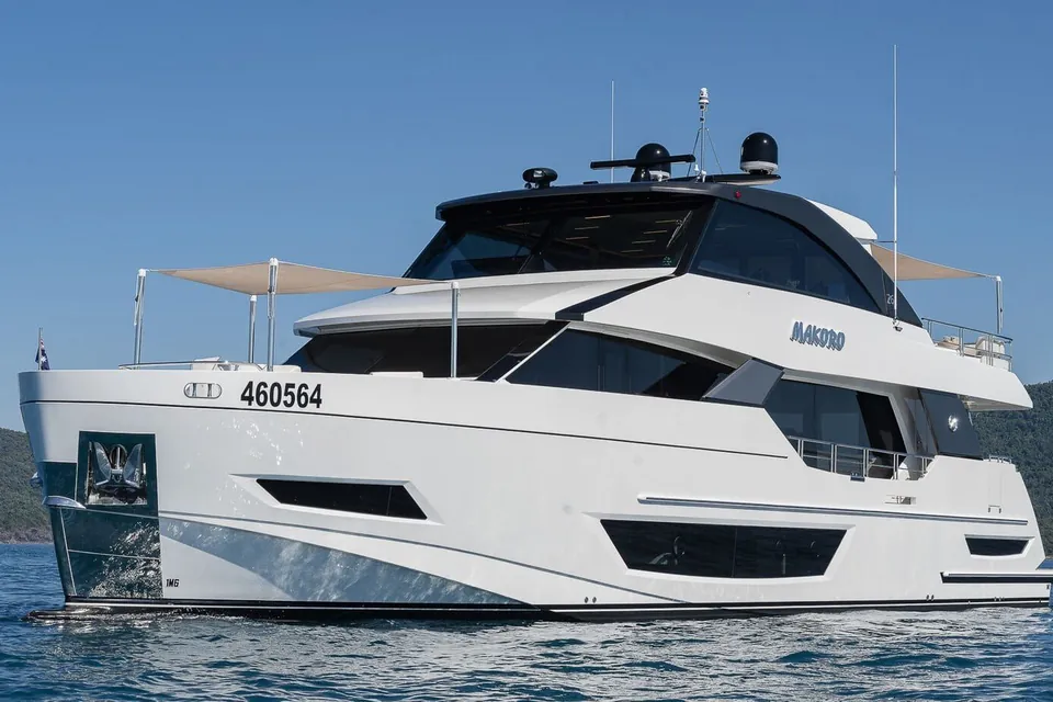 Makoro, 2020 Ocean Alexander 26R Enclosed, photo 1