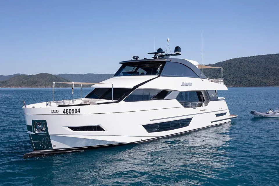 Makoro, 2020 Ocean Alexander 26R Enclosed, photo 3