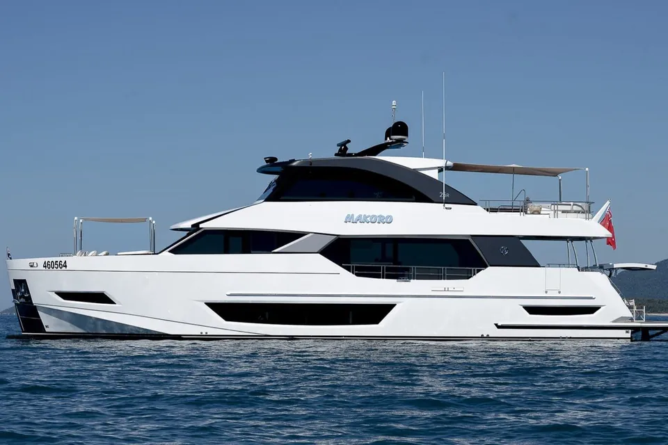 Makoro, 2020 Ocean Alexander 26R Enclosed, photo 4