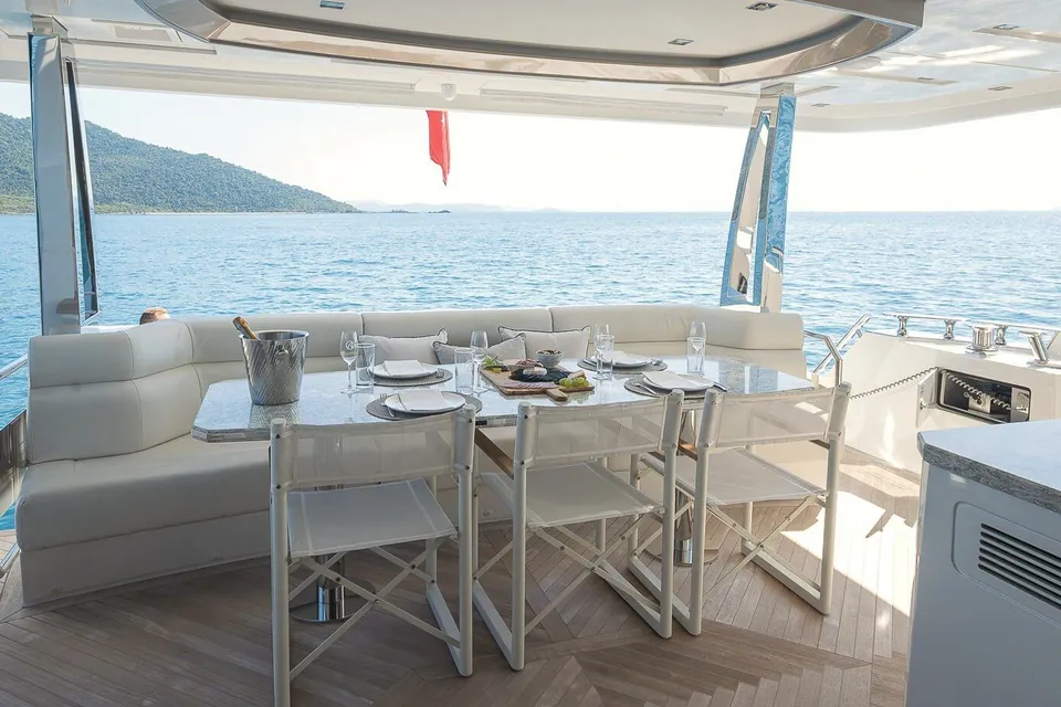 Makoro, 2020 Ocean Alexander 26R Enclosed, photo 10