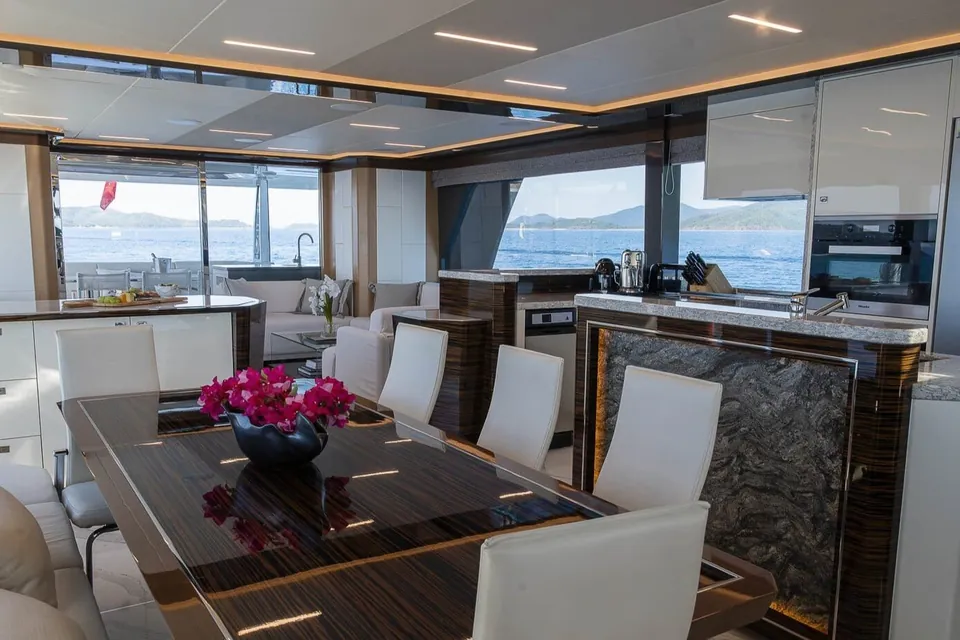 Makoro, 2020 Ocean Alexander 26R Enclosed, photo 19