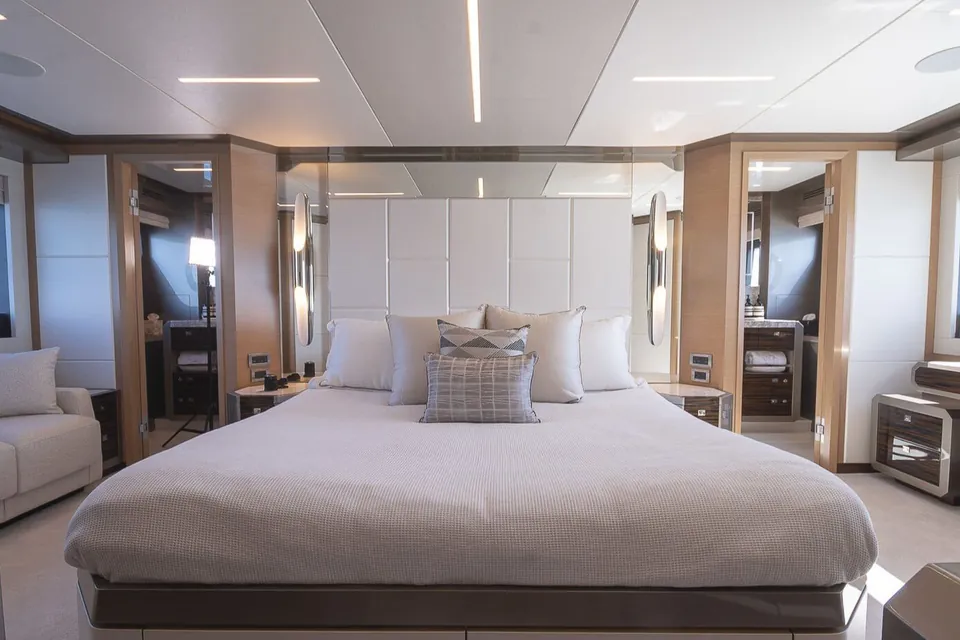 Makoro, 2020 Ocean Alexander 26R Enclosed, photo 23