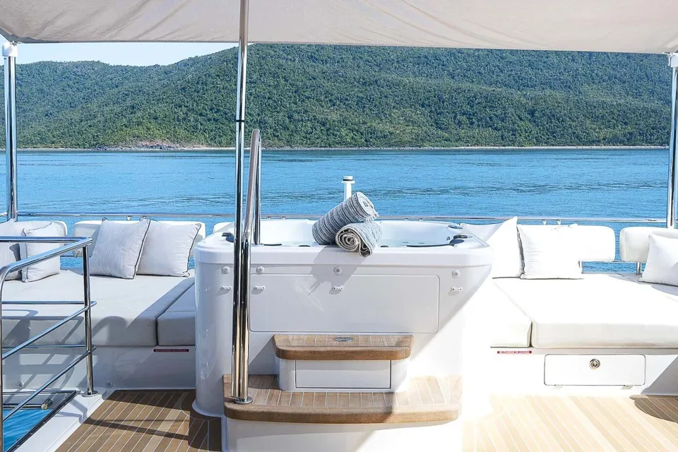Makoro, 2020 Ocean Alexander 26R Enclosed, photo 43