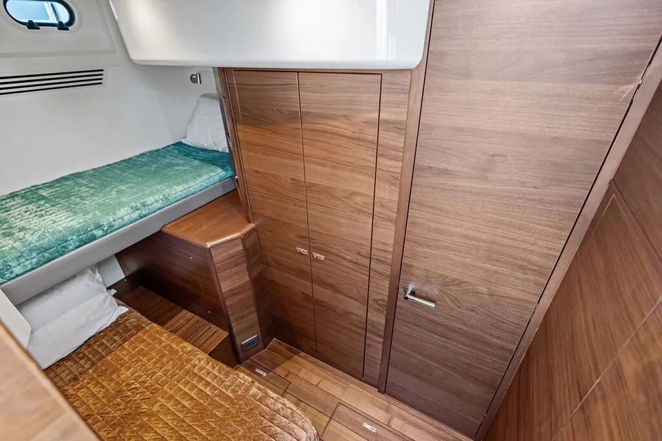 R&R, 2025 Princess F65, photo 7