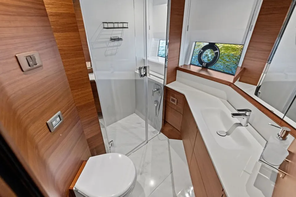 R&R, 2025 Princess F65, photo 44