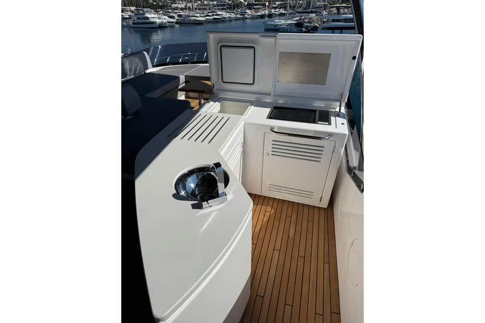 Svetlana, 2025 Sunseeker 76 Yacht, photo 7