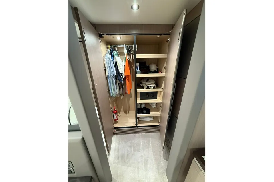 Svetlana, 2025 Sunseeker 76 Yacht, photo 9