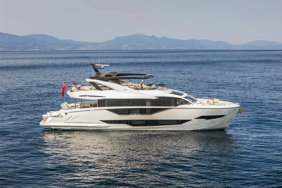 W of Jersey, 2023 Sunseeker 90 Ocean, photo 5