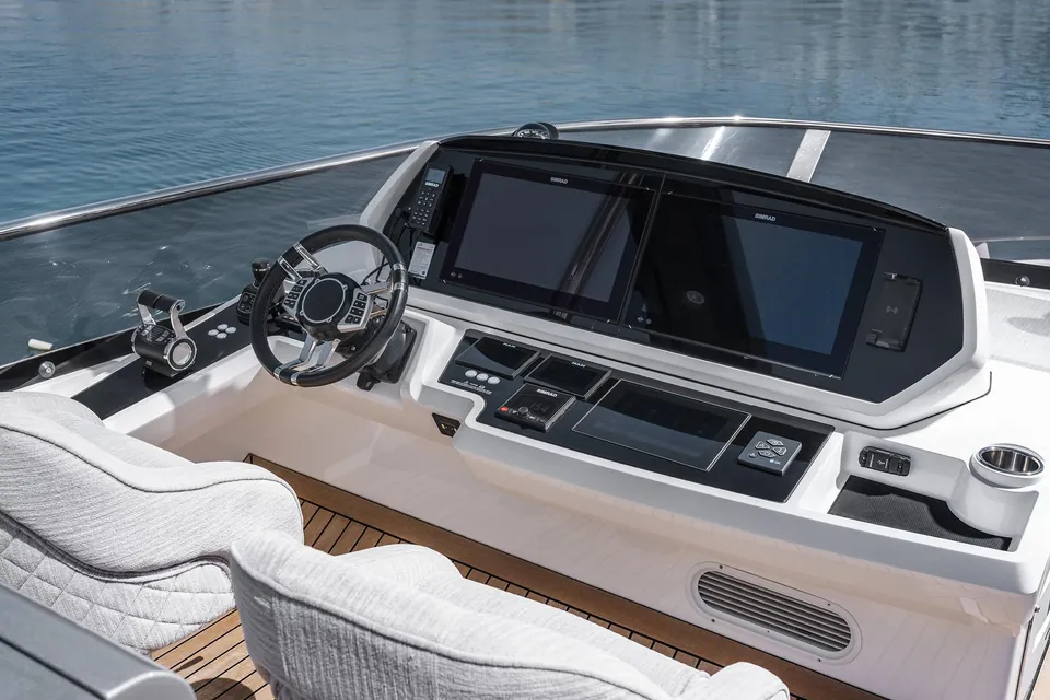 W of Jersey, 2023 Sunseeker 90 Ocean, photo 14