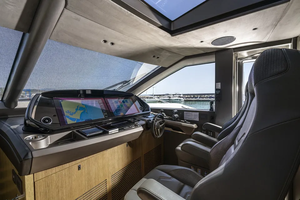 W of Jersey, 2023 Sunseeker 90 Ocean, photo 27