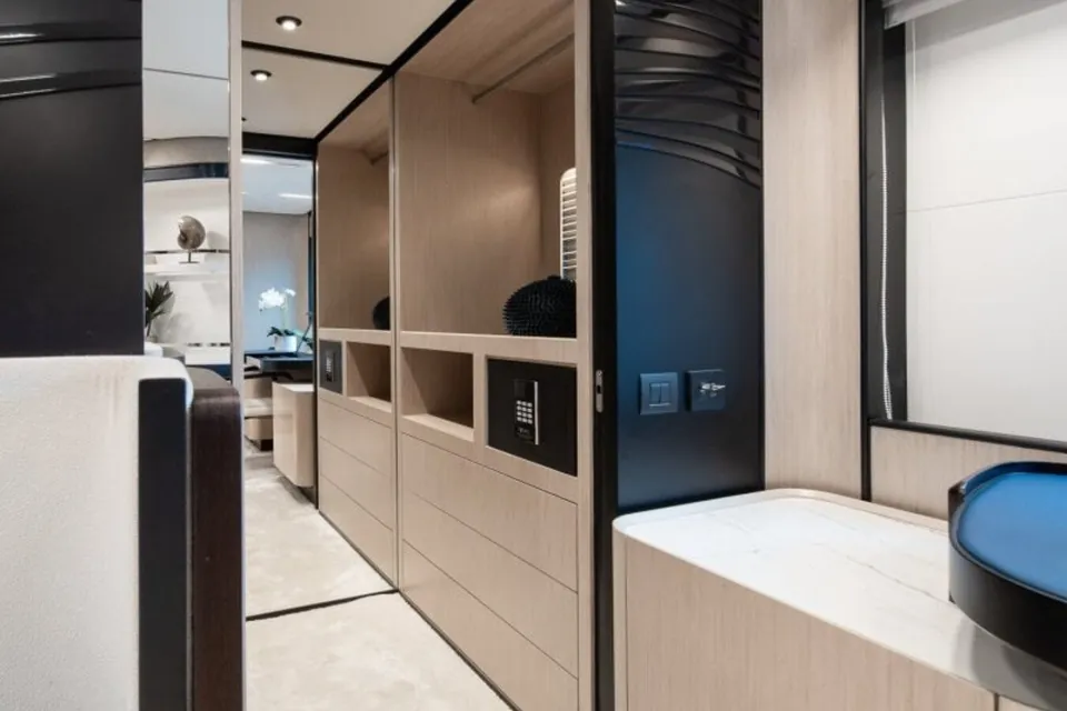 Topaz, 2023 Majesty Yachts Majesty 72, photo 9