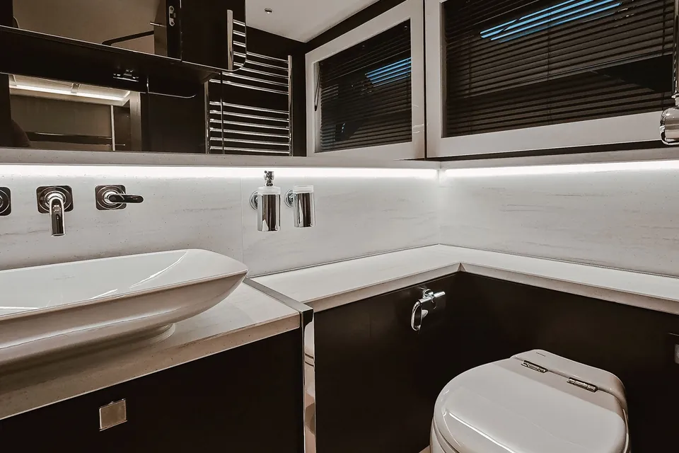 2023 Sunseeker Predator 65, photo 19
