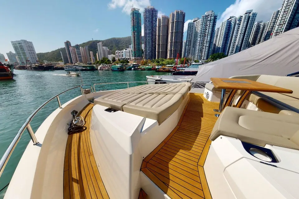 A&K, 2015 Sunseeker 86 Yacht, photo 35