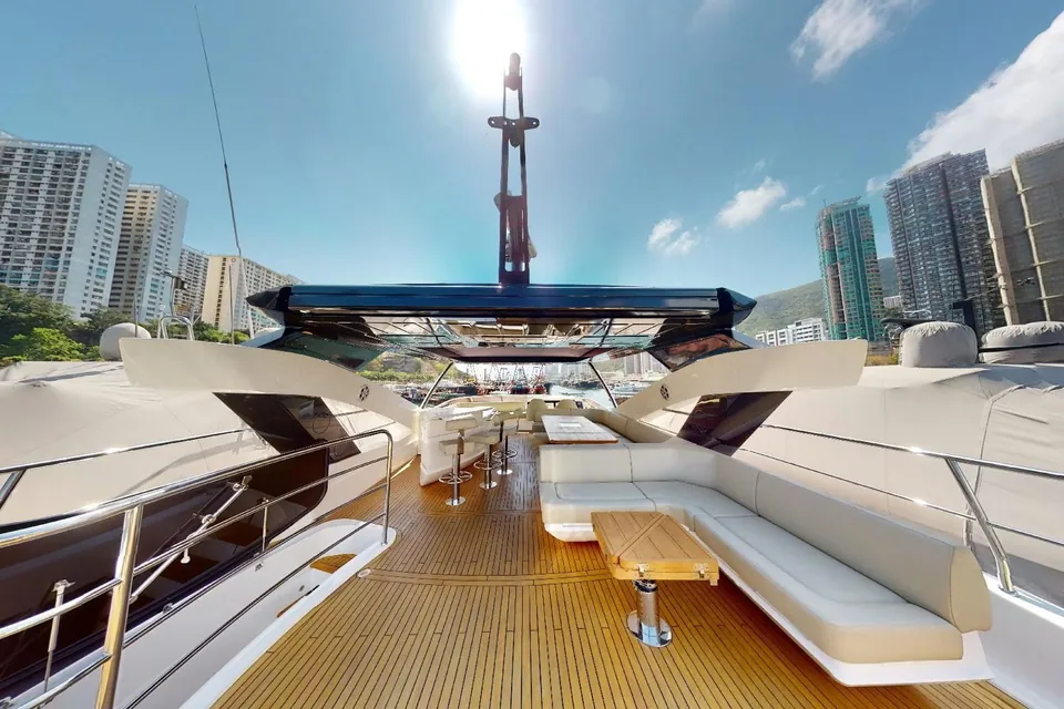 A&K, 2015 Sunseeker 86 Yacht, photo 36