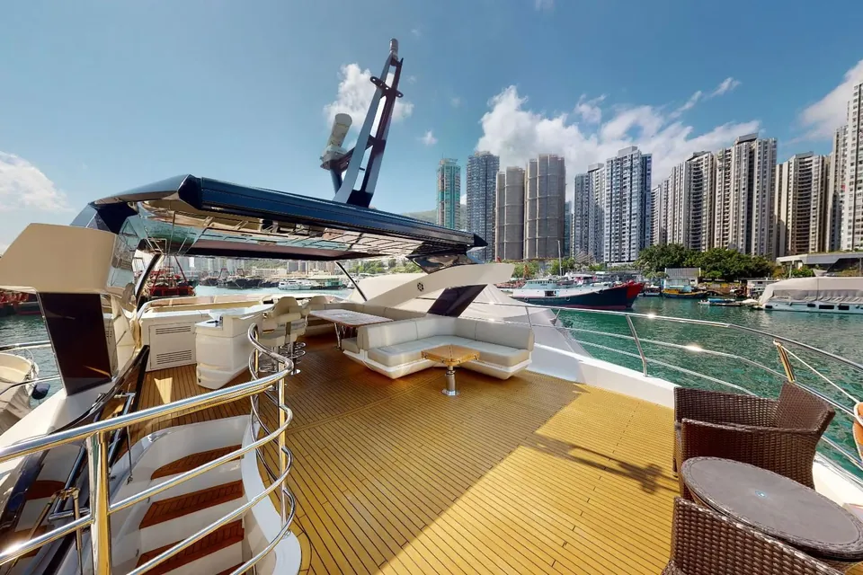 A&K, 2015 Sunseeker 86 Yacht, photo 37