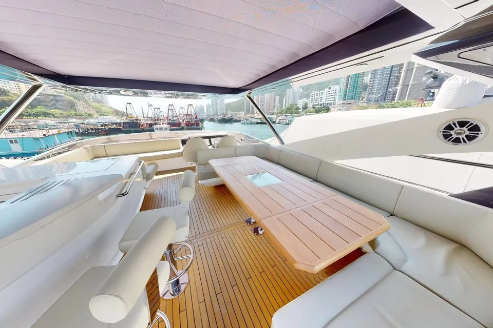 A&K, 2015 Sunseeker 86 Yacht, photo 41