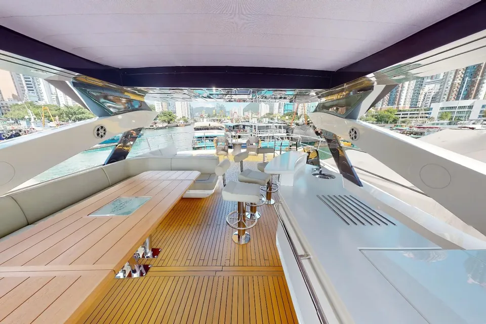 A&K, 2015 Sunseeker 86 Yacht, photo 44