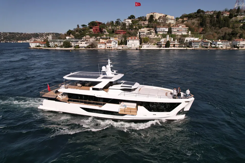 Be Mine, 2026 Numarine 30XP, photo 2