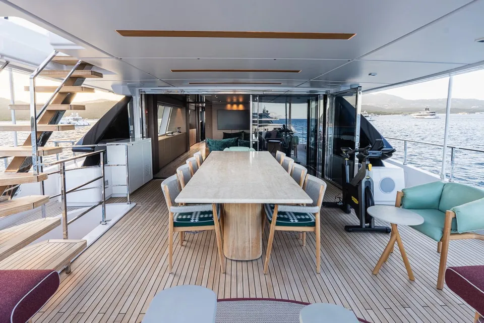 Queen J III, 2024 Custom Line Navetta 33, photo 11