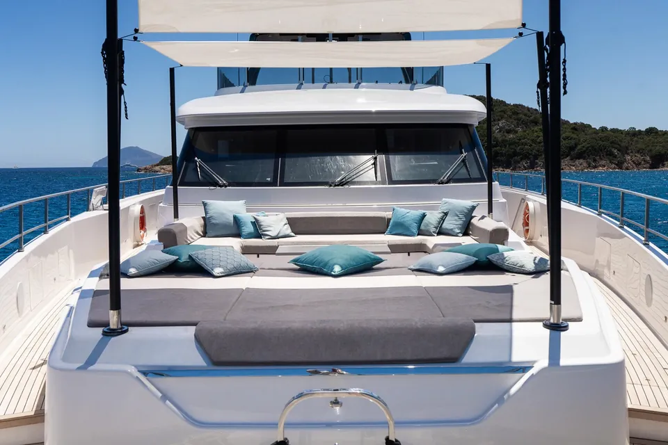 Queen J III, 2024 Custom Line Navetta 33, photo 37