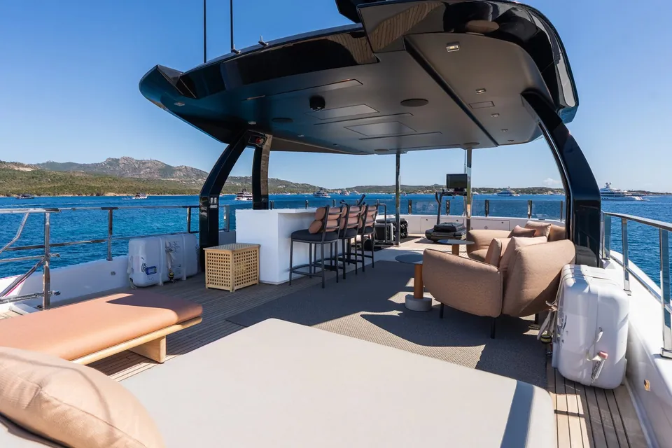 Queen J III, 2024 Custom Line Navetta 33, photo 49