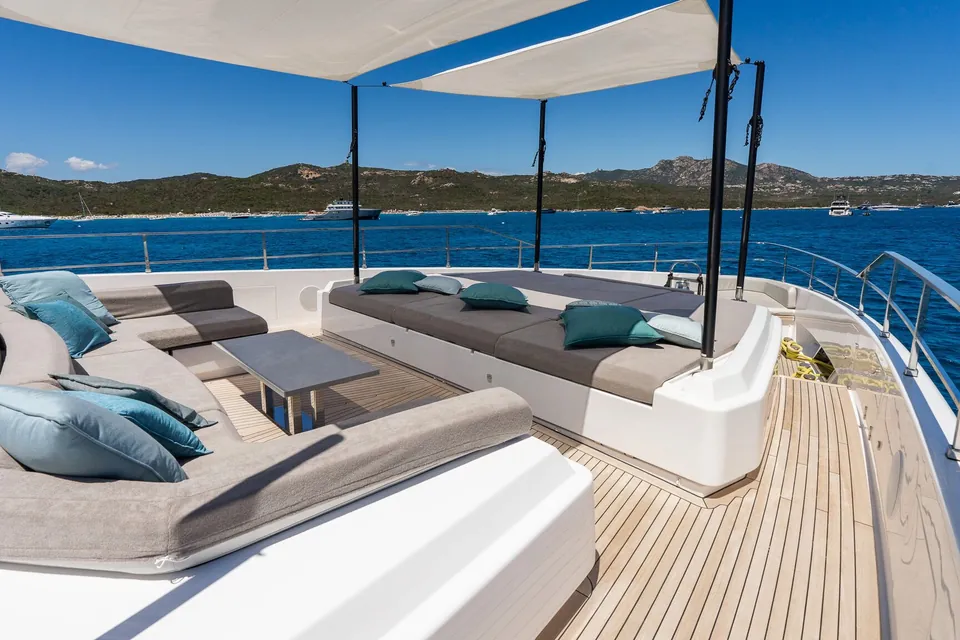 Queen J III, 2024 Custom Line Navetta 33, photo 51