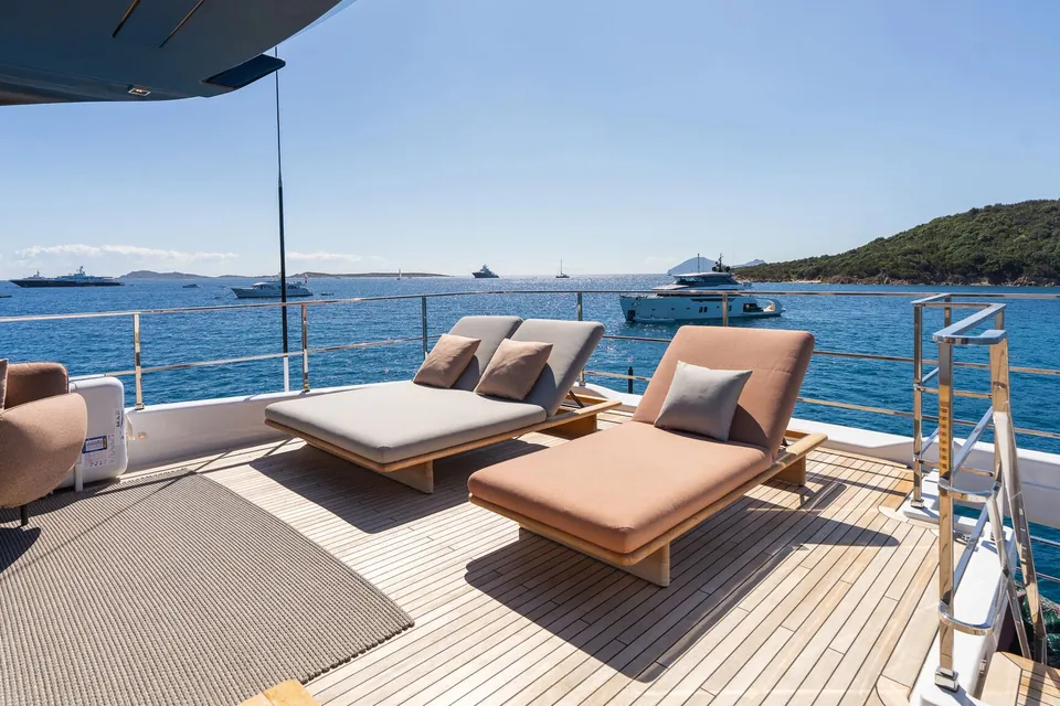 Queen J III, 2024 Custom Line Navetta 33, photo 56