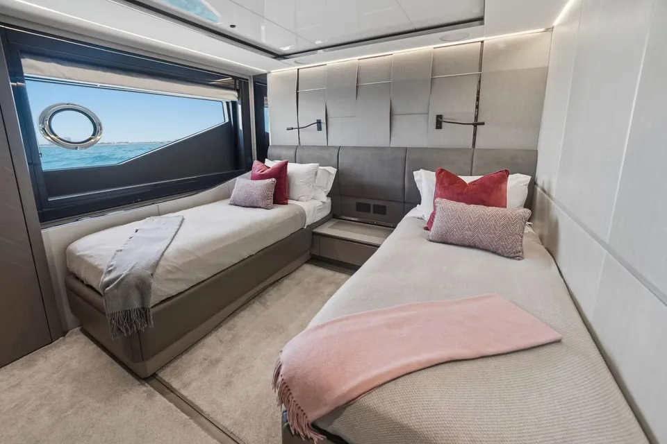 Pura Vida II, 2024 Sunseeker, photo 26