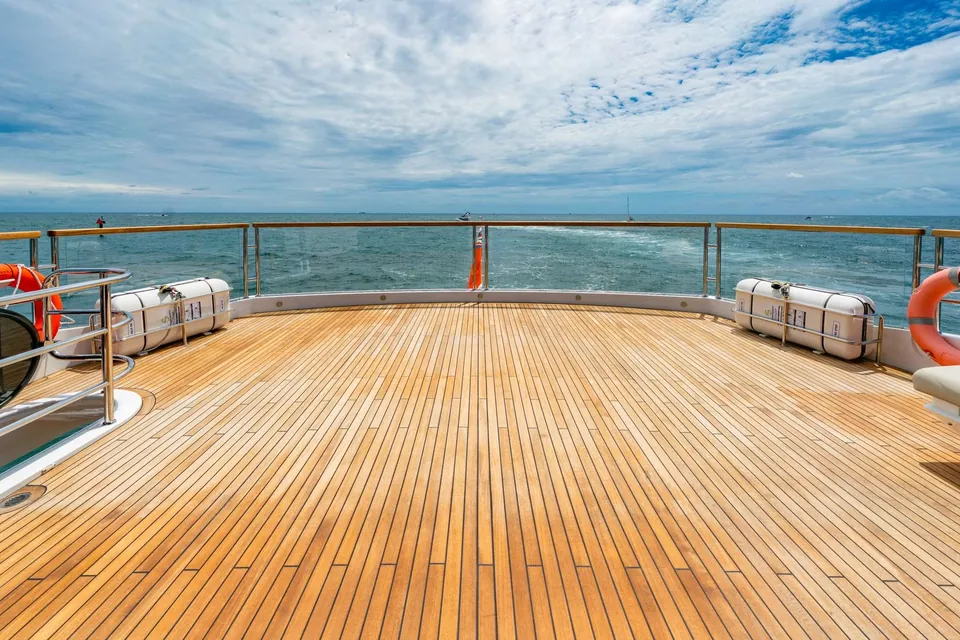 Pura Vida II, 2024 Sunseeker, photo 37