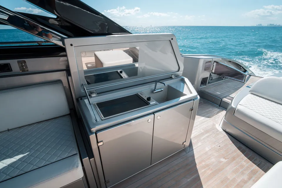 Bel Sogno, 2024 Riva 68' Diable, photo 17
