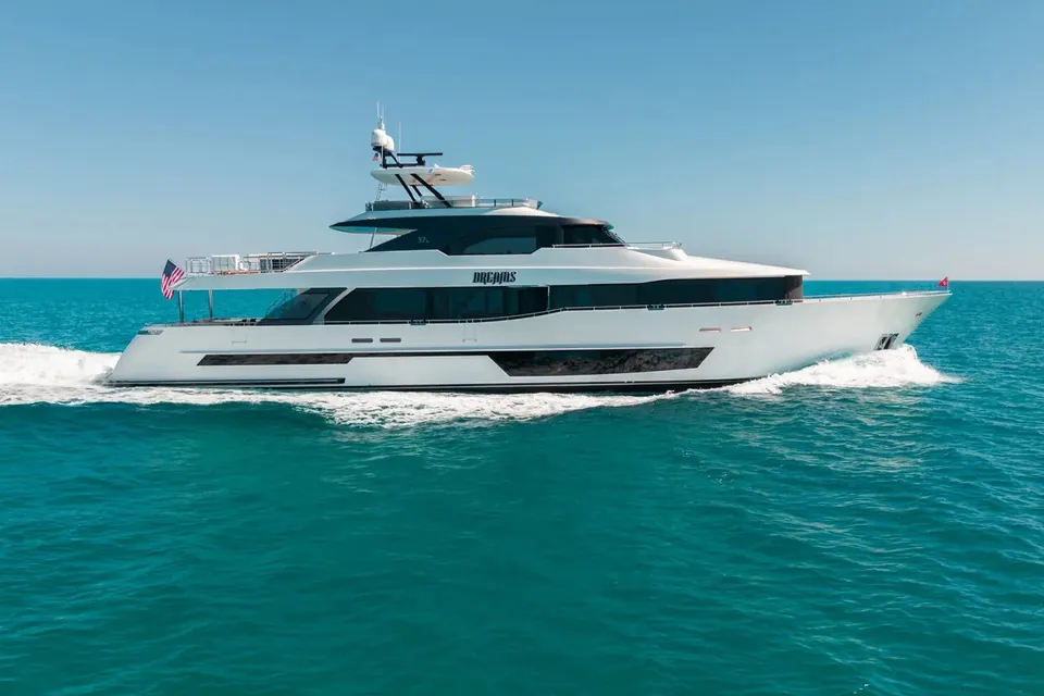 Dreams, 2022 Ocean Alexander, photo 1