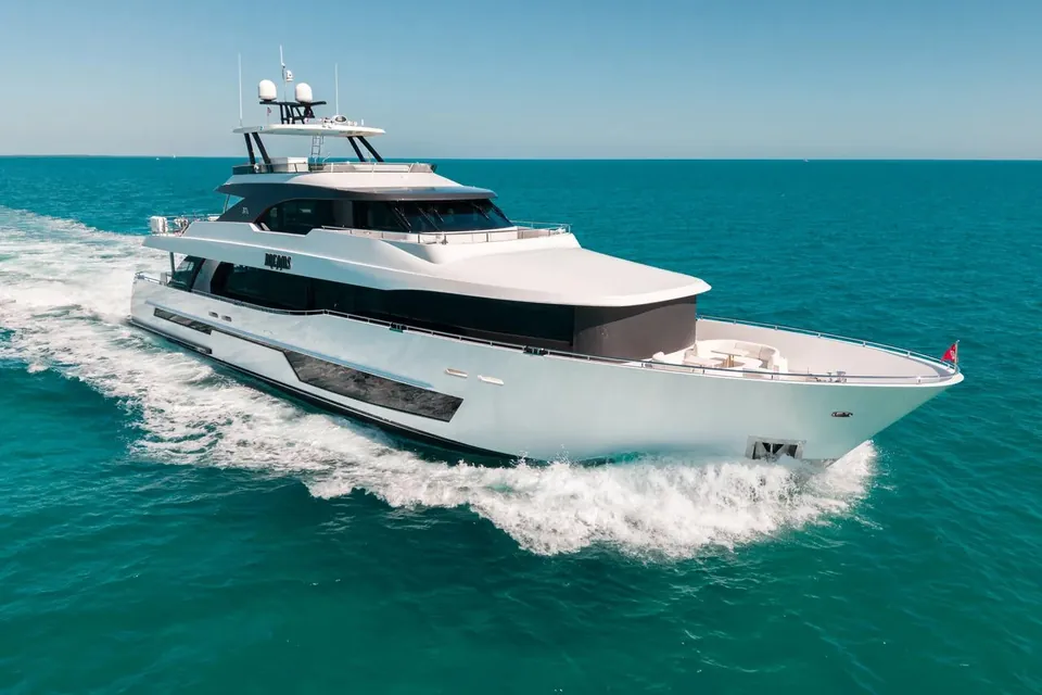 Dreams, 2022 Ocean Alexander, photo 2