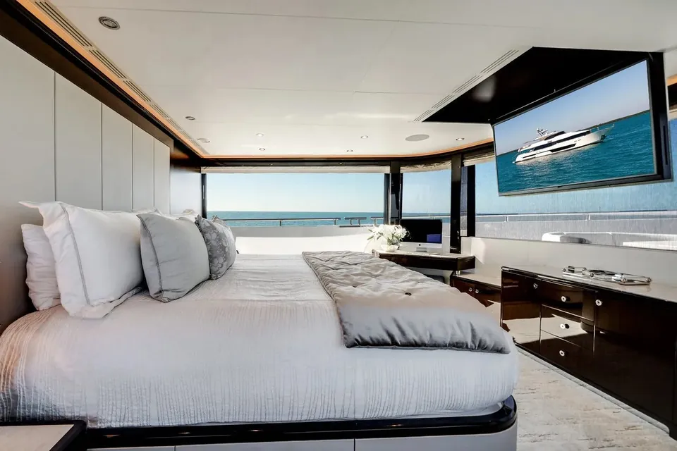 Dreams, 2022 Ocean Alexander, photo 44