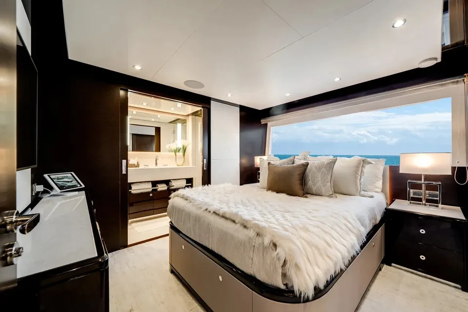 Dreams, 2022 Ocean Alexander, photo 51