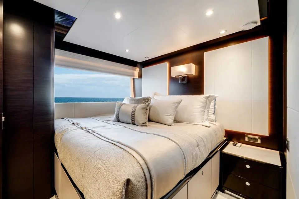Dreams, 2022 Ocean Alexander, photo 62