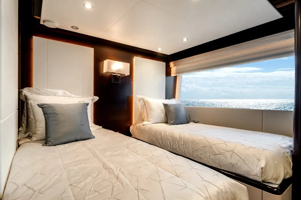 Dreams, 2022 Ocean Alexander, photo 65