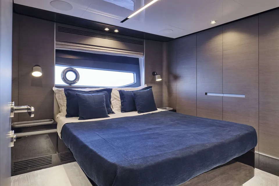 D Five, 2021 Azimut S10, photo 8