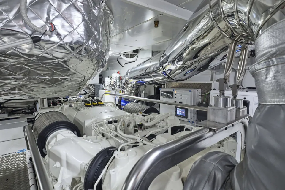D Five, 2021 Azimut S10, photo 18