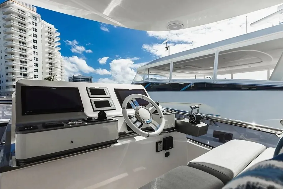 Cloud 9, 2019 Azimut, photo 8