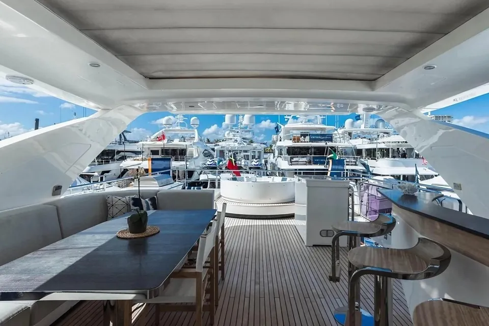 Cloud 9, 2019 Azimut, photo 9