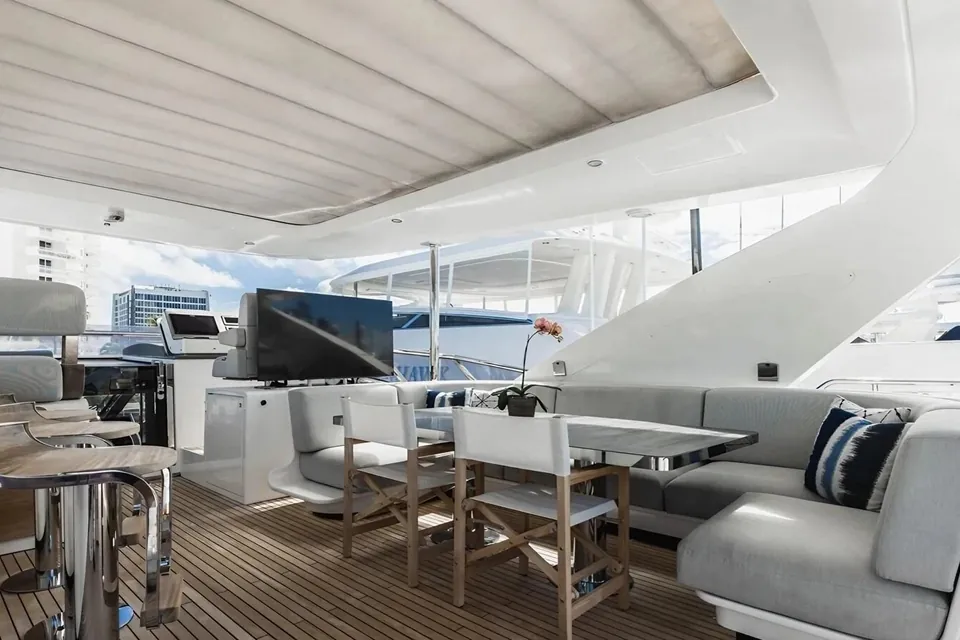 Cloud 9, 2019 Azimut, photo 10