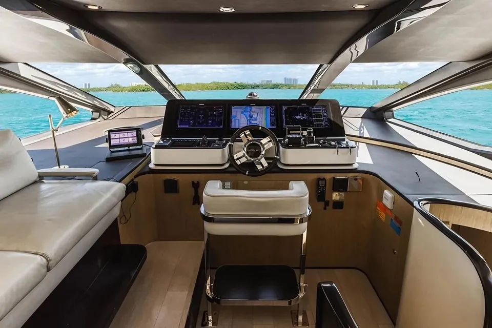 Cloud 9, 2019 Azimut, photo 21