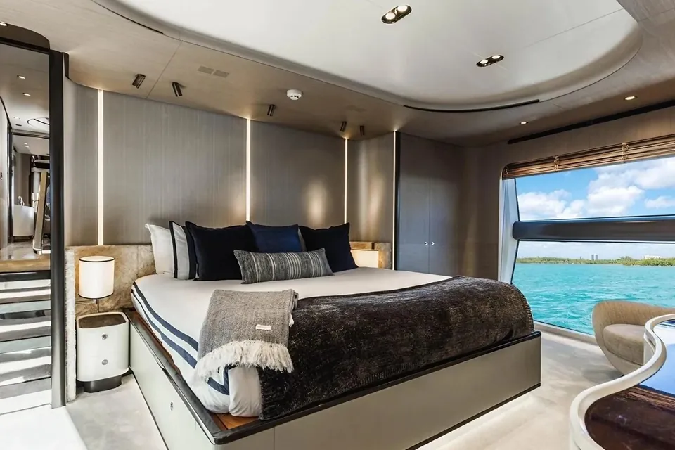Cloud 9, 2019 Azimut, photo 25