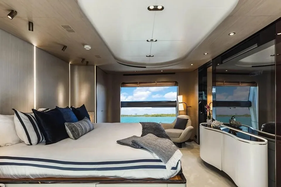 Cloud 9, 2019 Azimut, photo 26