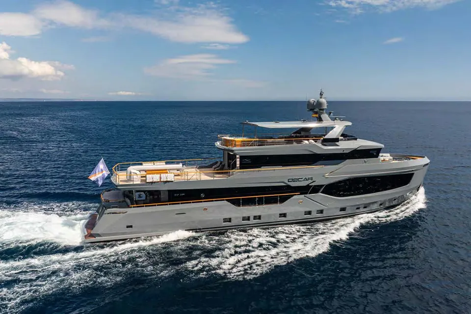 Oscar, 2023 Numarine 37XP, photo 2