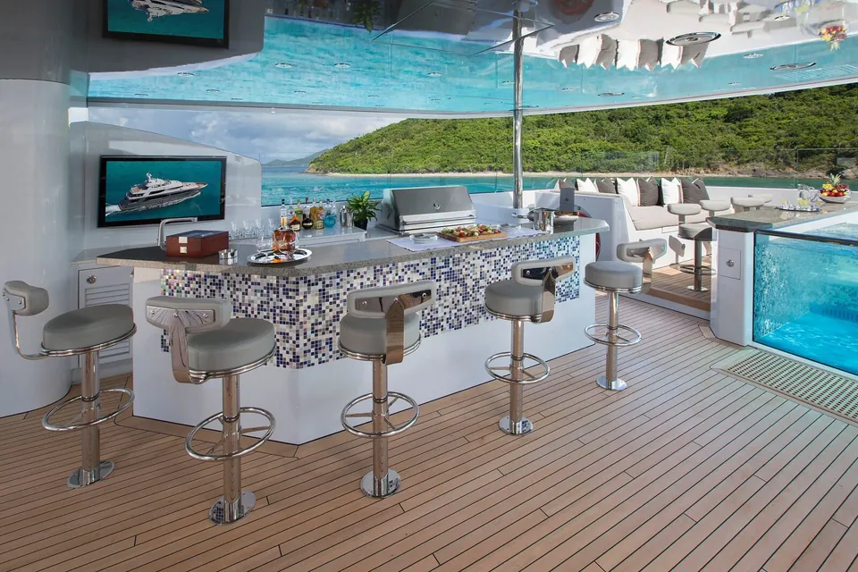 Muchos Mas, 2016 Crescent Yachts Custom, photo 4