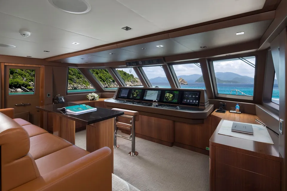 Muchos Mas, 2016 Crescent Yachts Custom, photo 6