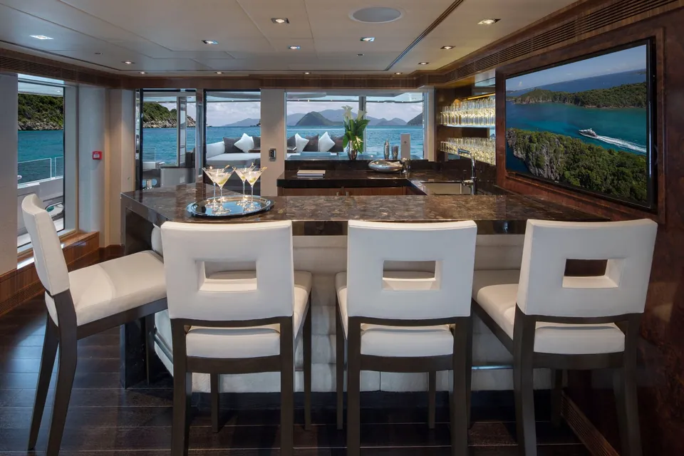 Muchos Mas, 2016 Crescent Yachts Custom, photo 17