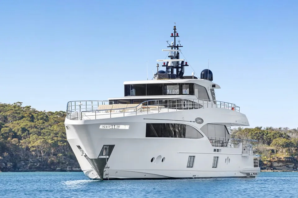 Legacy, 2017 Majesty Yachts Majesty 100, photo 2